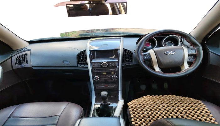 2015 Mahindra XUV500 W6, Diesel, Manual, 70,703 km, interior