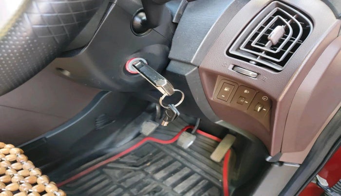 2015 Mahindra XUV500 W6, Diesel, Manual, 70,703 km, interior