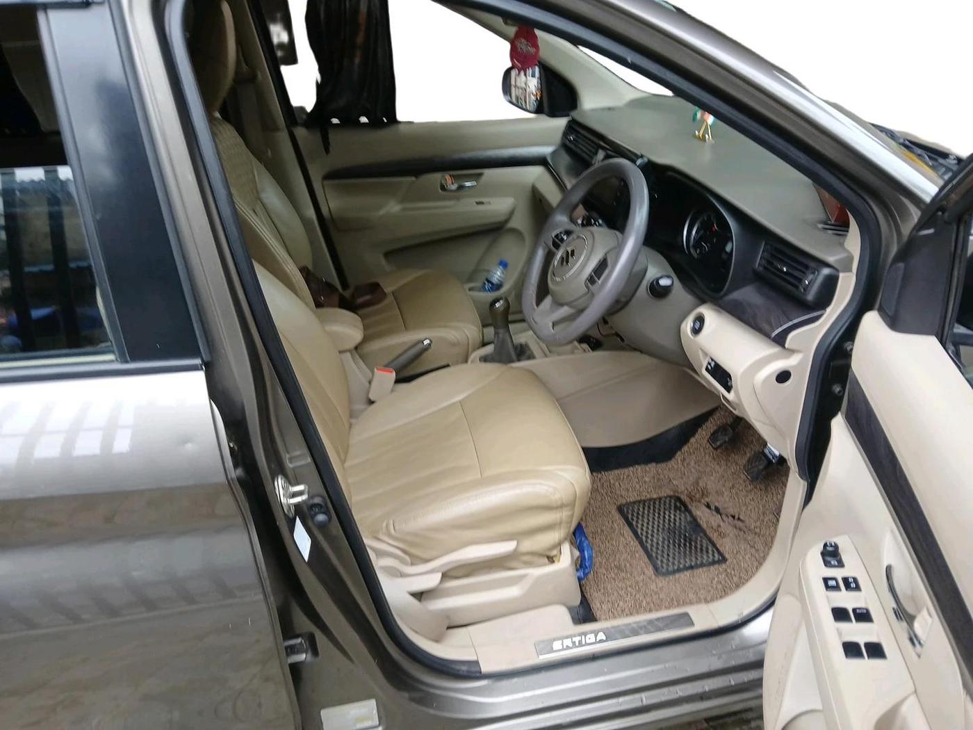 2022 Maruti Ertiga ZXI  CNG, CNG, Manual, 70,459 km, interior