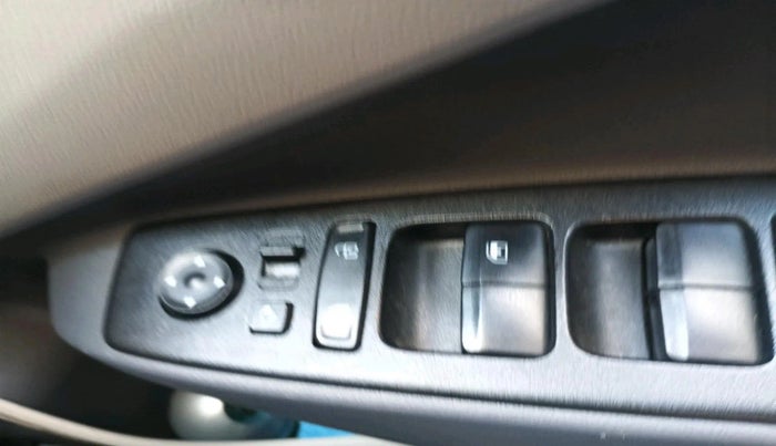 2020 Hyundai GRAND I10 NIOS SPORTZ AMT 1.2 KAPPA VTVT, Petrol, Automatic, 23,713 km, interior