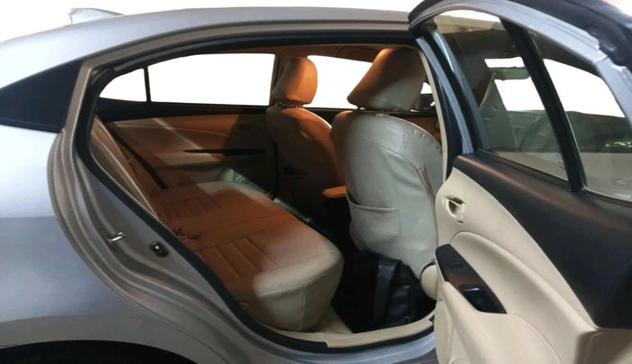 2018 Toyota YARIS J CVT, Petrol, Automatic, 82,000 km, interior