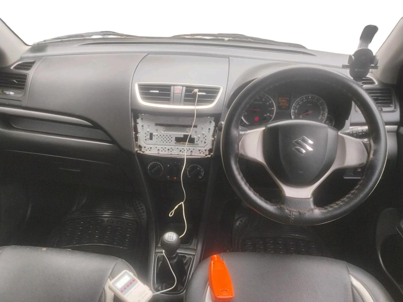 2015 Maruti Swift VXI, Petrol, Manual, 58,737 km, interior