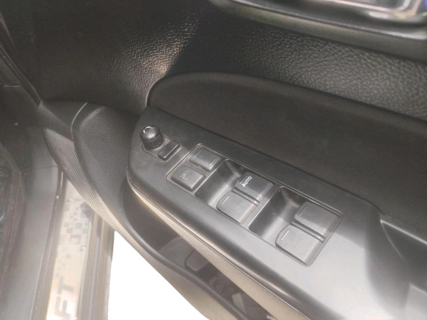 2015 Maruti Swift VXI, Petrol, Manual, 58,737 km, interior