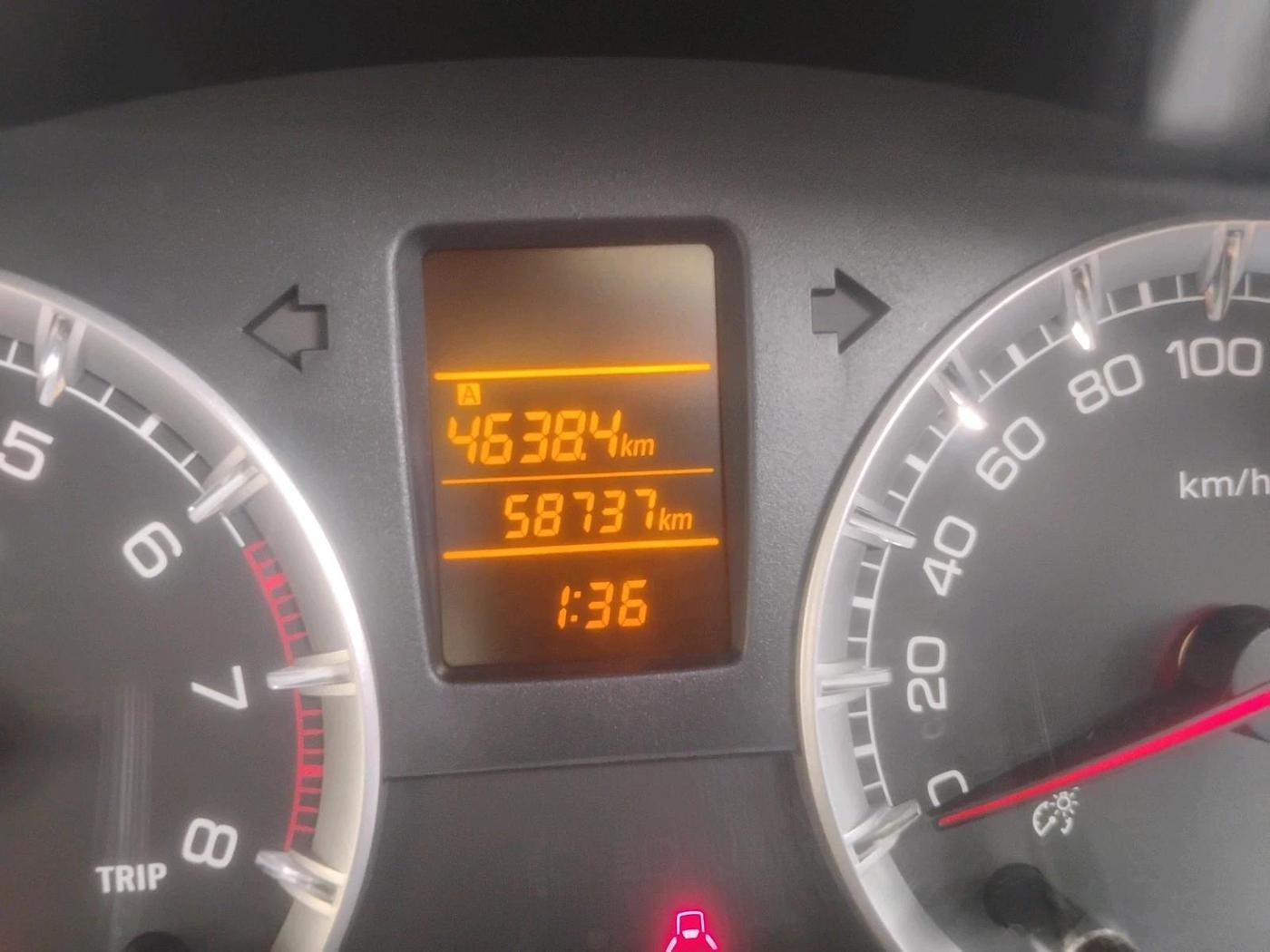 2015 Maruti Swift VXI, Petrol, Manual, 58,737 km, interior