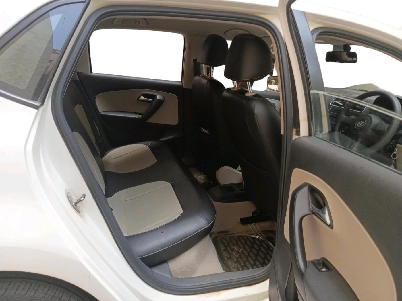 2014 Volkswagen Polo COMFORTLINE 1.2L PETROL, Petrol, Manual, 55,128 km, interior