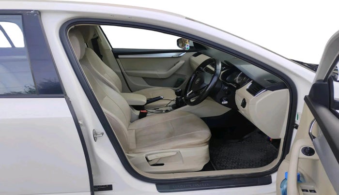 2019 Skoda Octavia AMBITION 1.4 TSI, Petrol, Manual, 89,979 km, interior