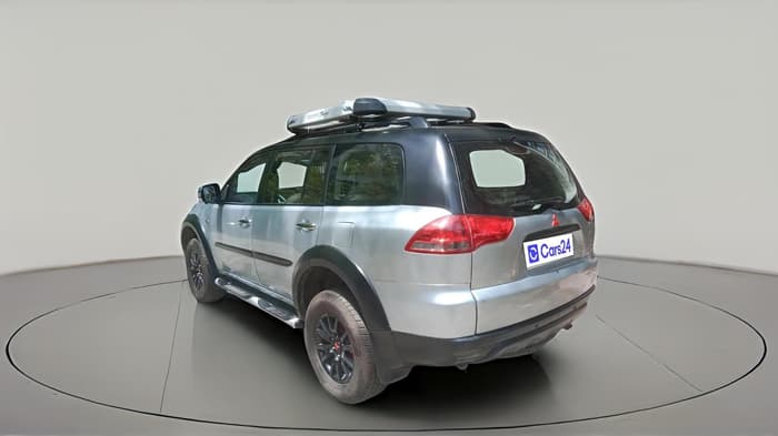 2015 Mitsubishi Pajero Sport 2.5 AT 4X2, Diesel, Automatic, 66,119 km, exterior