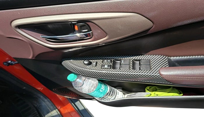 2024 Toyota Urban Cruiser Taisor V 1.0 Petrol AT, Petrol, Automatic, 18,884 km, interior