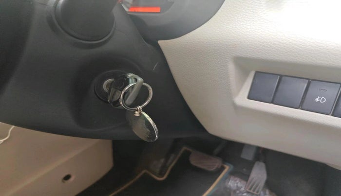 2020 Maruti New Wagon-R VXI (O) 1.0 AMT , Petrol, Automatic, 63,839 km, interior