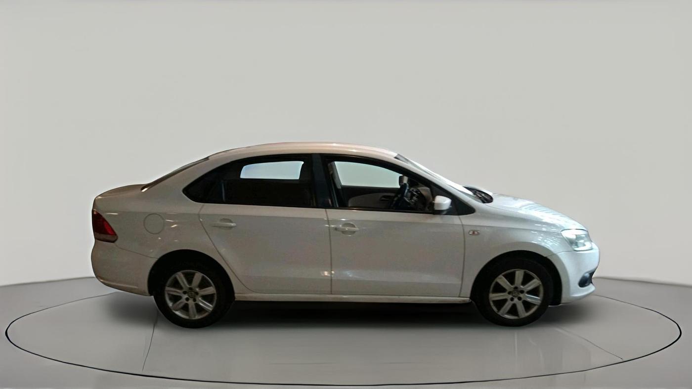 2011 Volkswagen Vento HIGHLINE 1.6 MPI, Petrol, Manual, 1,11,353 km, exterior