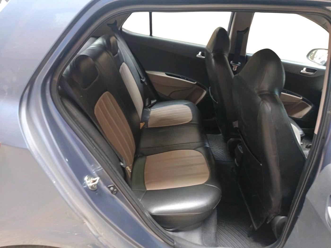 2015 Hyundai Grand i10 SPORTZ 1.2 KAPPA VTVT, CNG, Manual, 1,04,336 km, interior