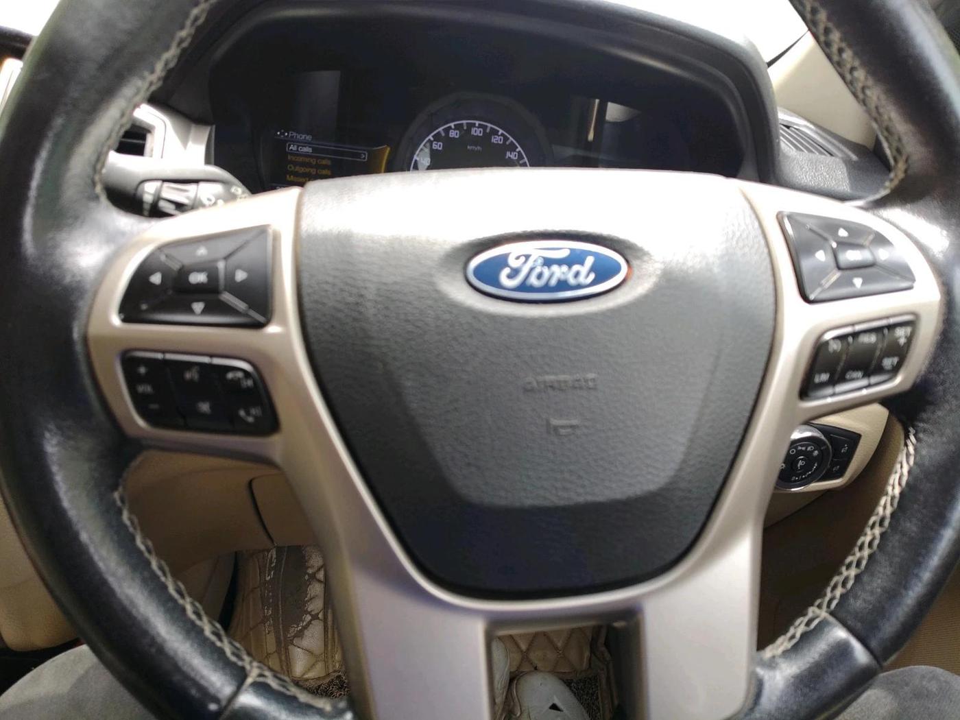 2020 Ford Endeavour TITANIUM 2.0 4X2 AT, Diesel, Automatic, 95,236 km, interior