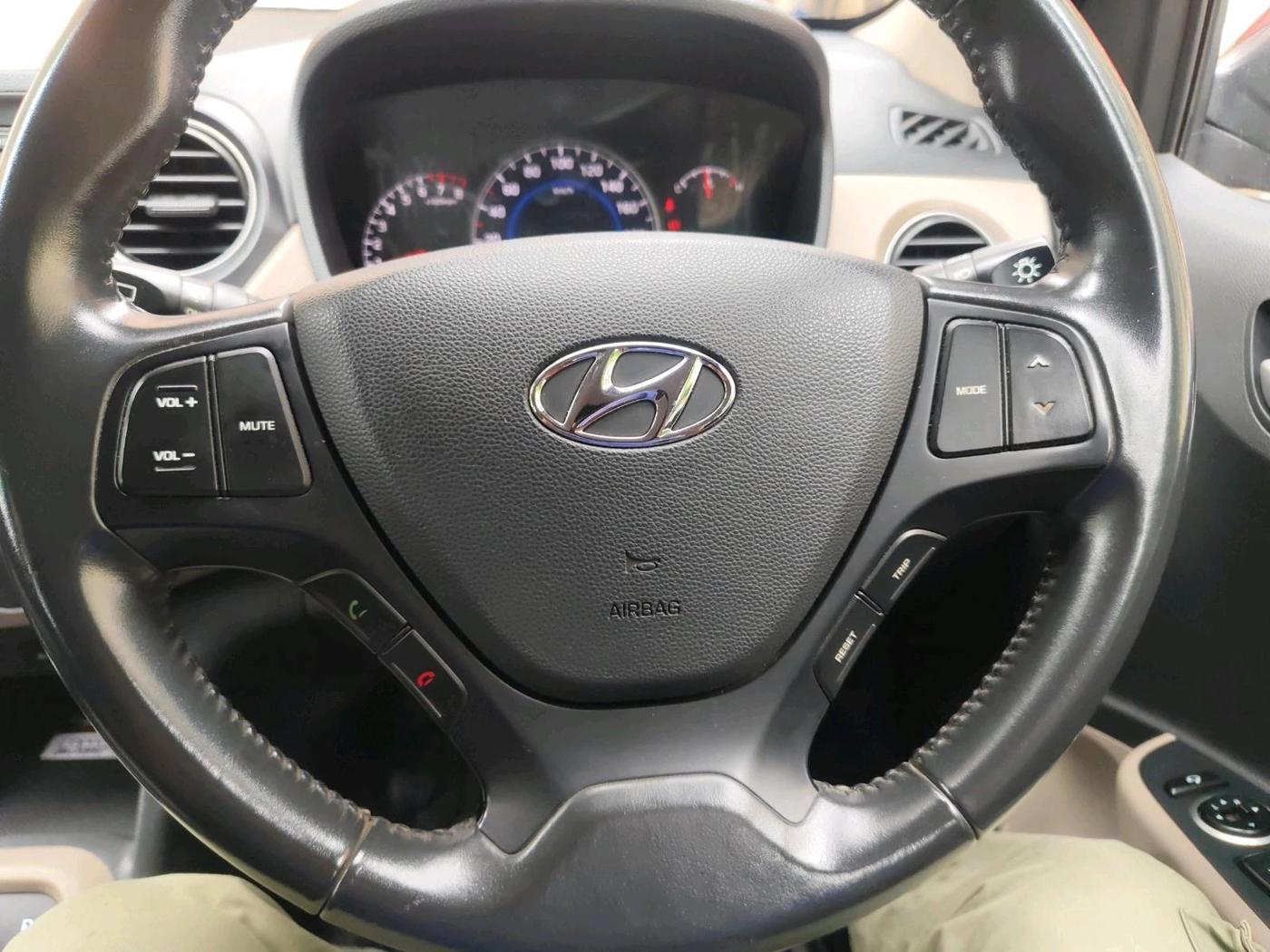 2016 Hyundai Grand i10 ASTA AT 1.2 KAPPA VTVT, Petrol, Automatic, 23,382 km, interior