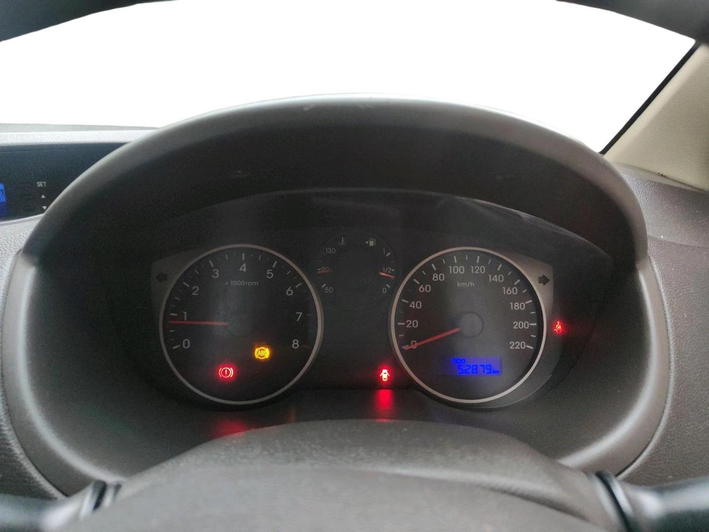2014 Hyundai i20 SPORTZ 1.2, Petrol, Manual, 52,880 km, interior