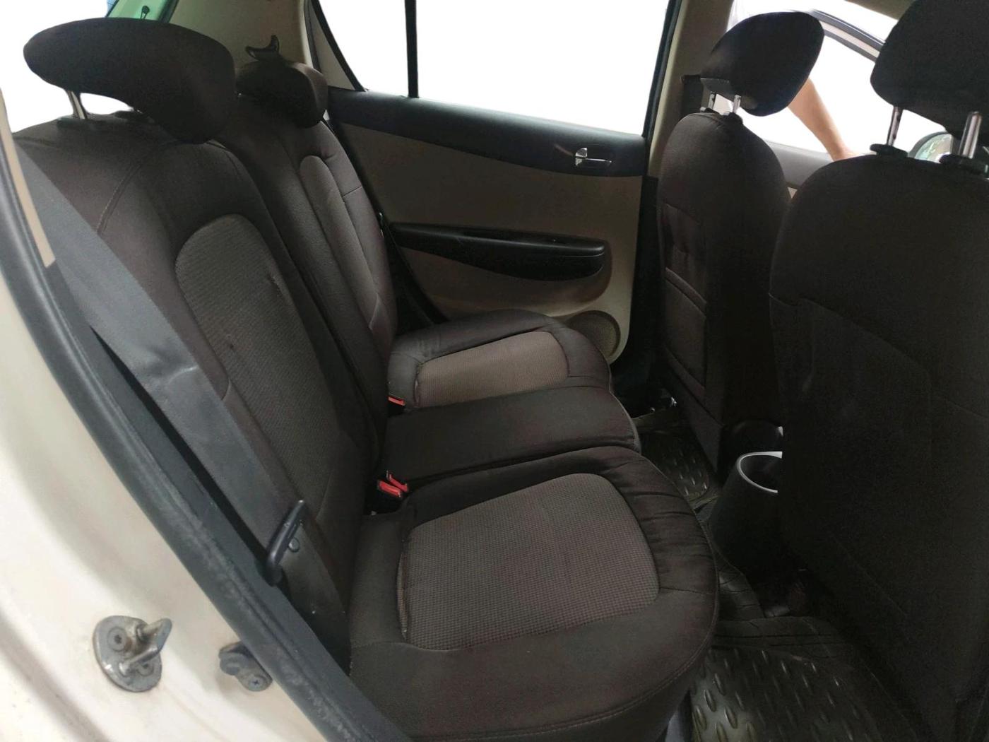 2014 Hyundai i20 SPORTZ 1.2, Petrol, Manual, 52,880 km, interior