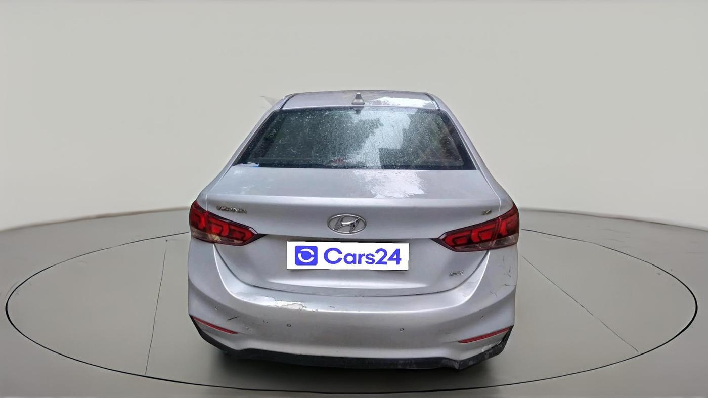 2017 Hyundai Verna 1.6 VTVT SX (O) AT, Petrol, Automatic, 98,643 km, exterior
