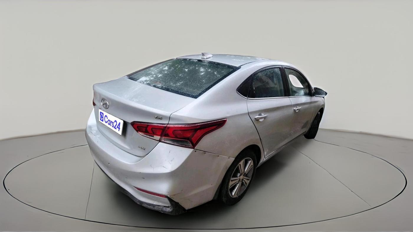 2017 Hyundai Verna 1.6 VTVT SX (O) AT, Petrol, Automatic, 98,643 km, exterior