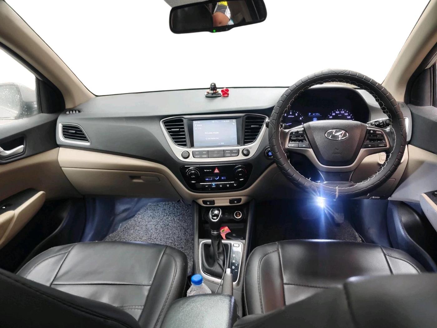 2017 Hyundai Verna 1.6 VTVT SX (O) AT, Petrol, Automatic, 98,643 km, interior