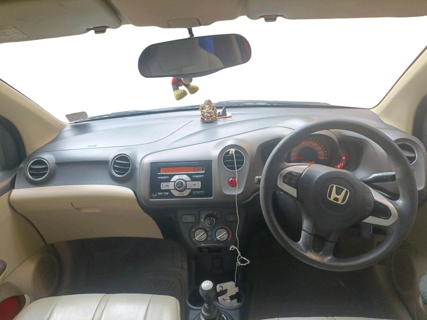 2012 Honda Brio V MT, Petrol, Manual, 55,083 km, interior