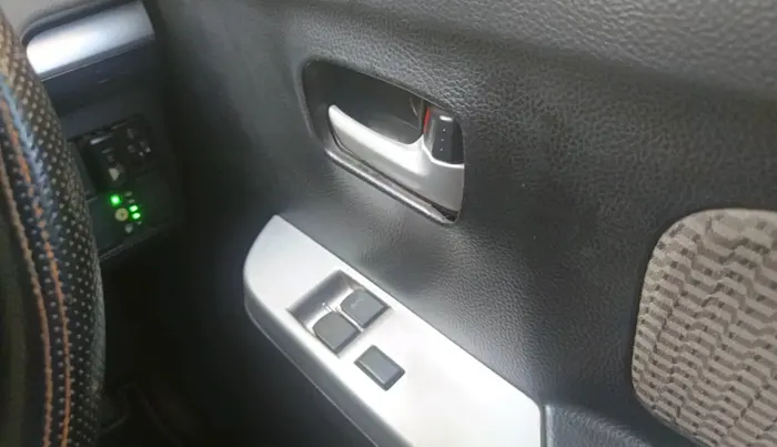 2015 Maruti Wagon R 1.0 LXI CNG, CNG, Manual, 67,551 km, interior