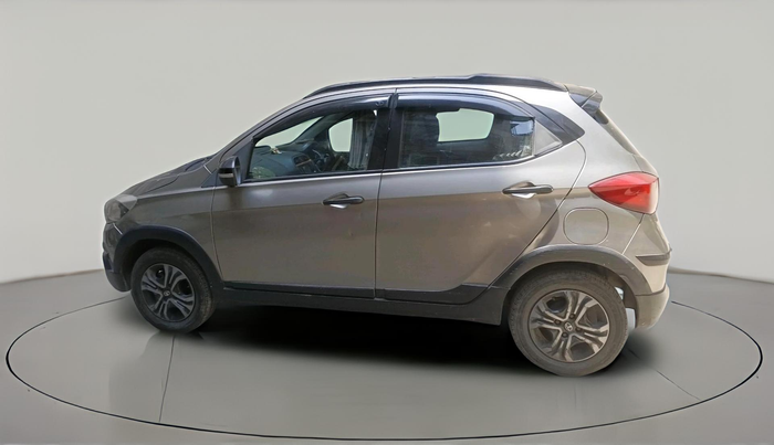 2018 Tata TIAGO NRG PETROL, CNG, Manual, 97,884 km, exterior