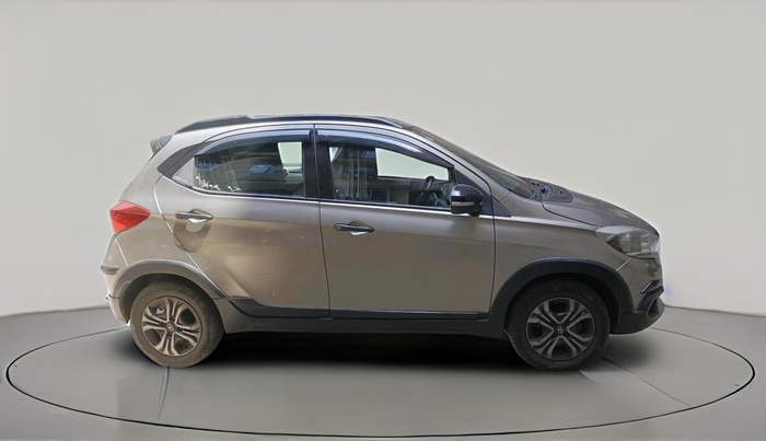 2018 Tata TIAGO NRG PETROL, CNG, Manual, 97,884 km, exterior