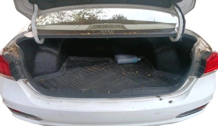 2021 Maruti Ciaz ALPHA  AT 1.5 SHVS PETROL, Petrol, Automatic, 60,970 km, exterior