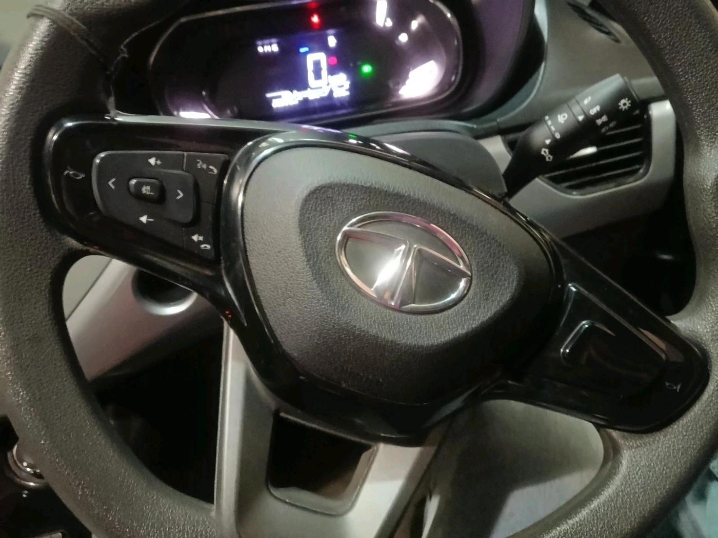 2021 Tata NEXON XM SUNROOF DIESEL, Diesel, Manual, 28,220 km, interior