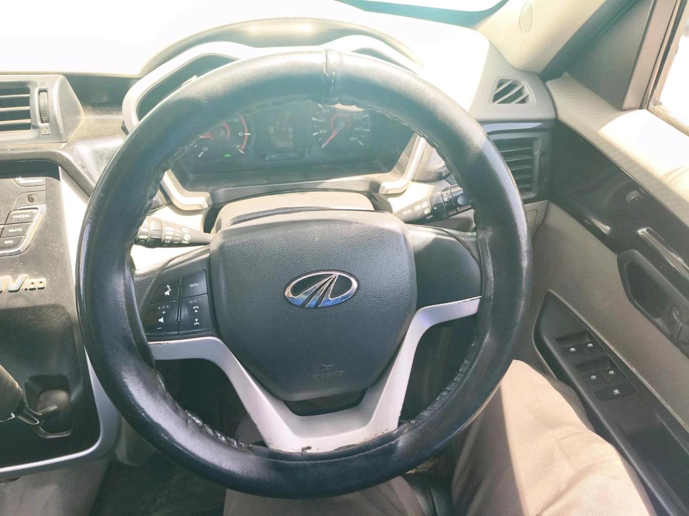 2016 Mahindra Kuv100 K8 D 6 STR, Diesel, Manual, 1,08,209 km, interior