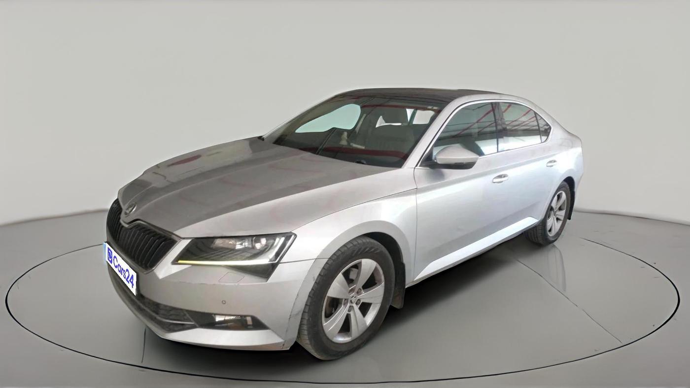 2017 Skoda Superb STYLE 2.0 TDI AT, Diesel, Automatic, 67,929 km, exterior