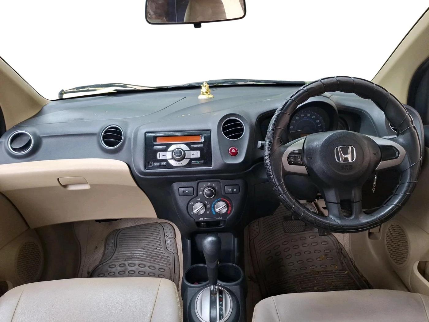 2016 Honda Amaze 1.2L I-VTEC VX AT, Petrol, Automatic, 52,470 km, interior