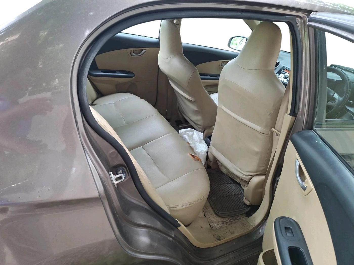 2016 Honda Amaze 1.2L I-VTEC VX AT, Petrol, Automatic, 52,470 km, interior