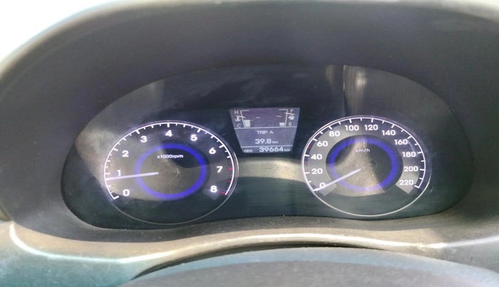 2015 Hyundai Verna FLUIDIC 4S 1.6 VTVT S(O), Petrol, Manual, 39,664 km, interior