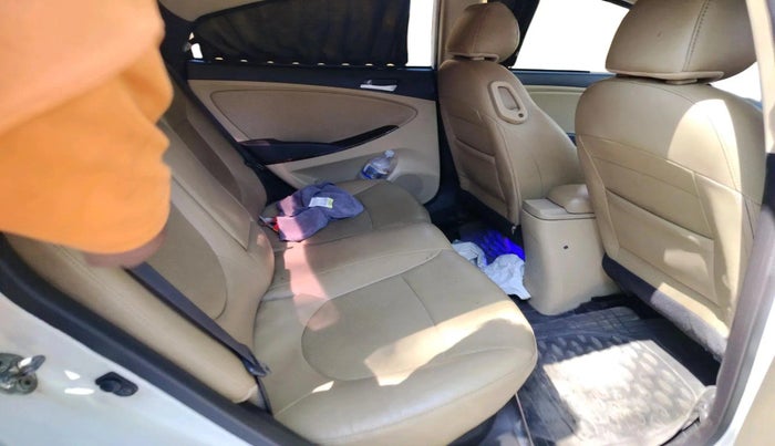 2015 Hyundai Verna FLUIDIC 4S 1.6 VTVT S(O), Petrol, Manual, 39,664 km, interior