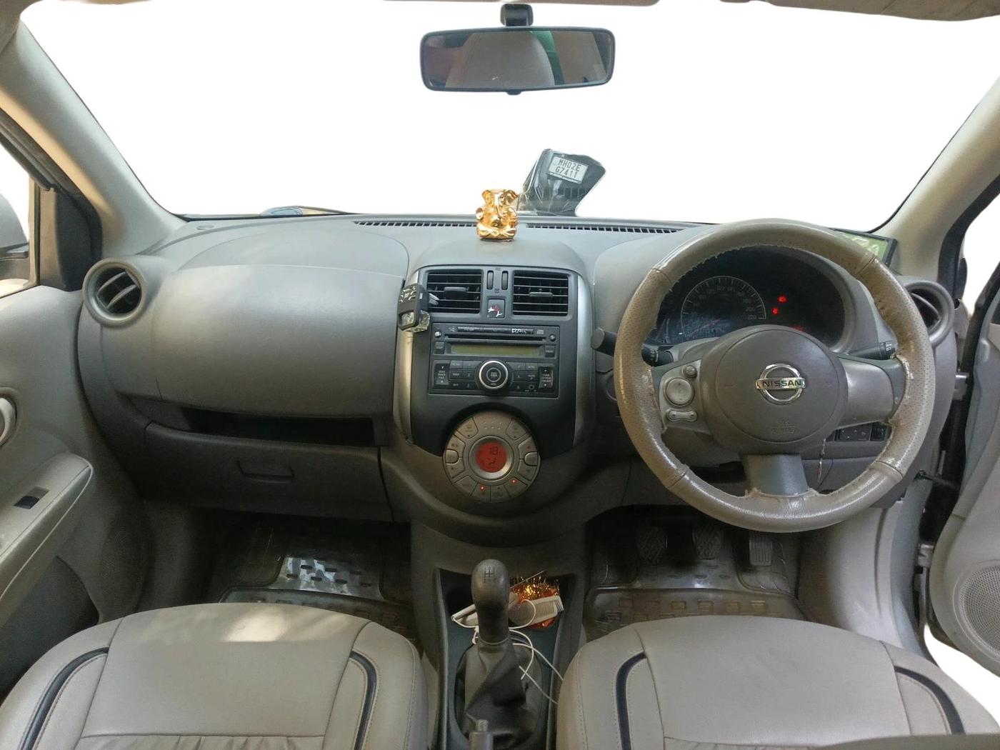 2011 Nissan Sunny XL, Petrol, Manual, 26,367 km, interior