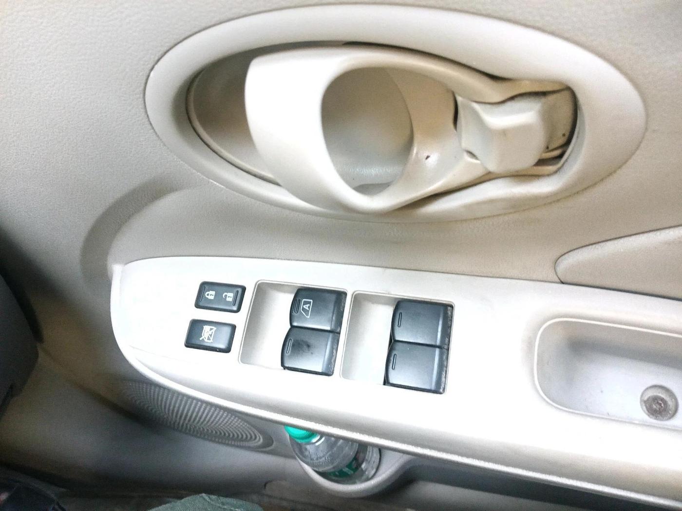 2011 Nissan Sunny XL, Petrol, Manual, 26,367 km, interior