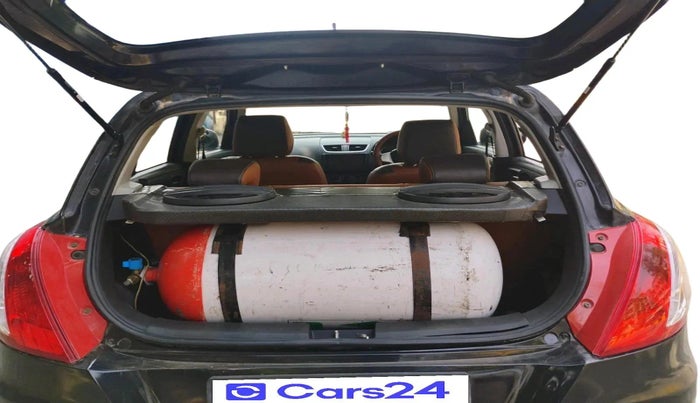 2012 Maruti Swift VXI, CNG, Manual, 42,851 km, exterior