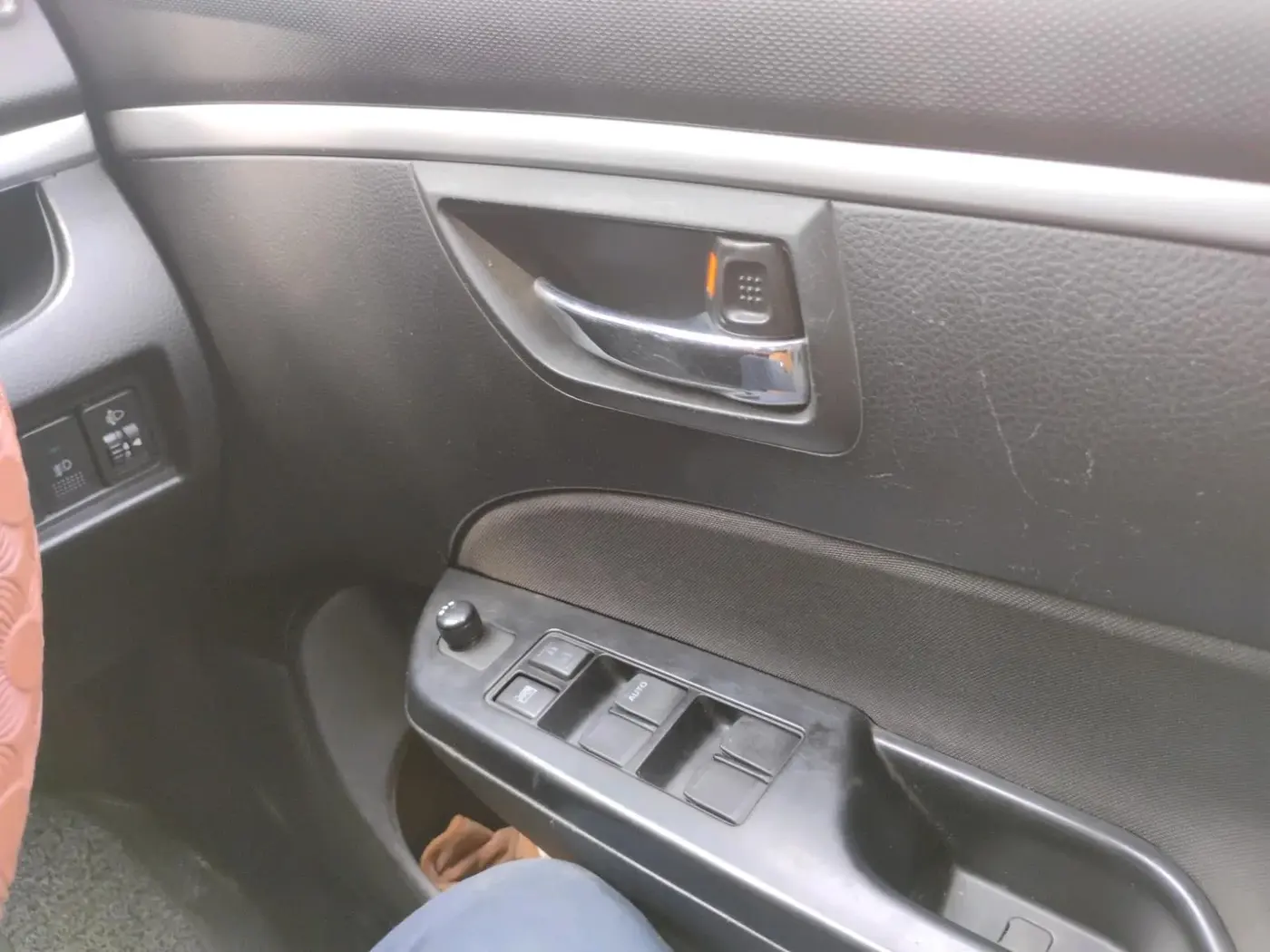 2012 Maruti Swift VXI, CNG, Manual, 42,851 km, interior