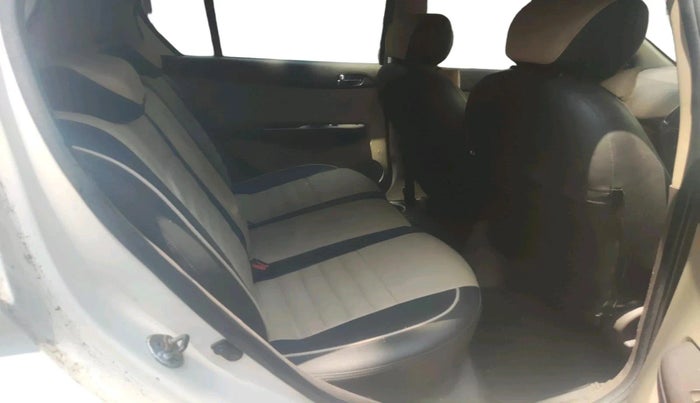 2010 Hyundai i20 MAGNA 1.2, Petrol, Manual, 1,19,036 km, interior