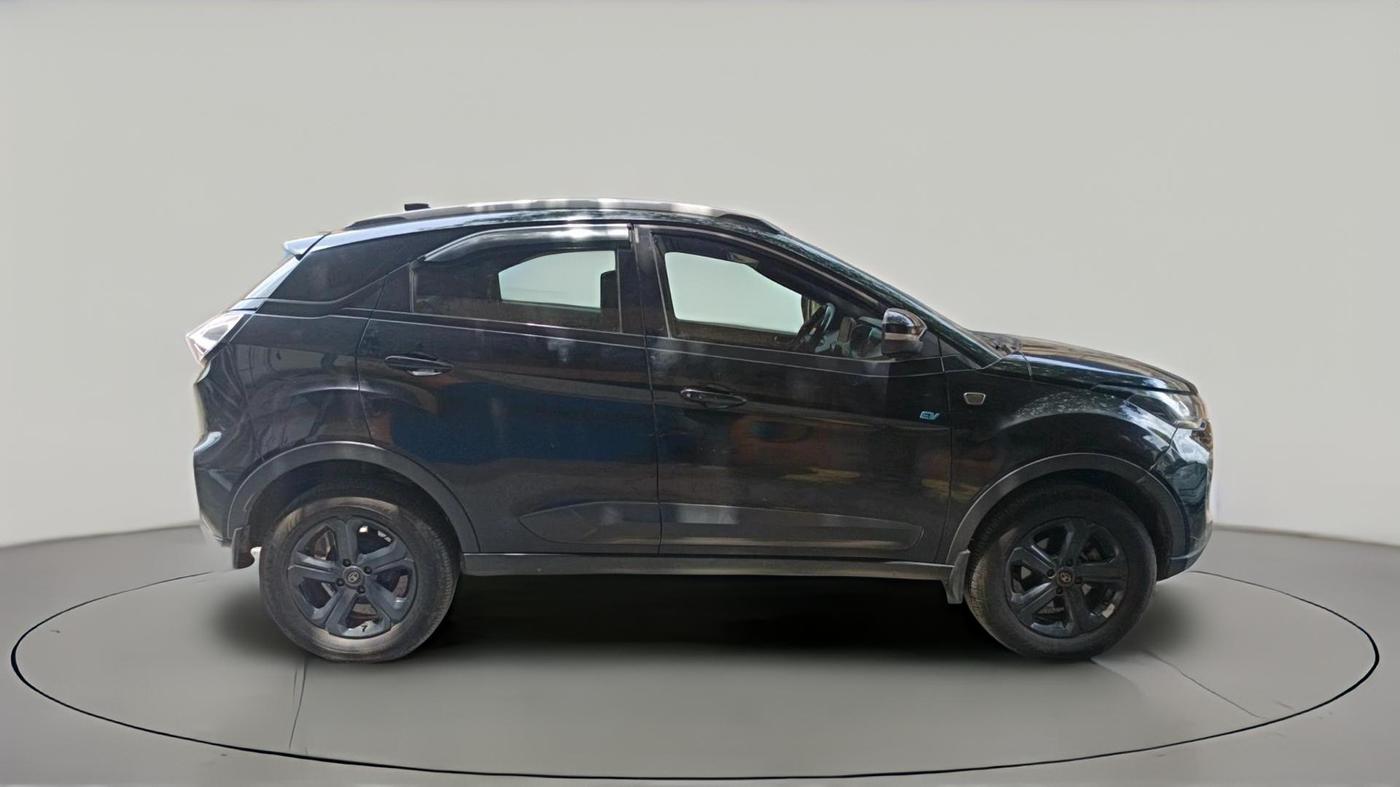 2022 Tata NEXON EV XZ PLUS DARK EDITION, Electric, Automatic, 71,153 km, exterior