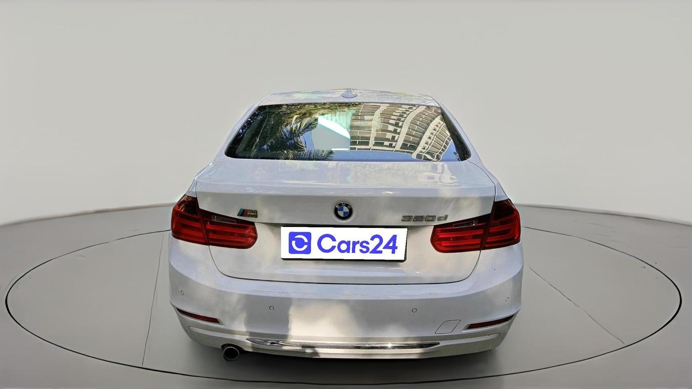 2014 BMW 3 Series 320D LUXURYLINE, Diesel, Automatic, 1,26,575 km, exterior