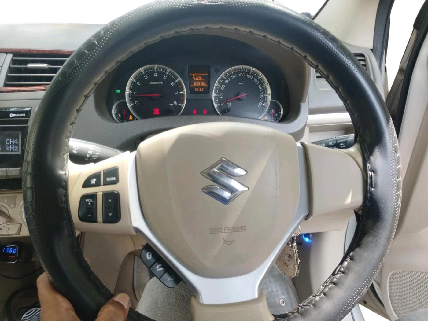 2017 Maruti Ertiga VXI CNG, CNG, Manual, 83,576 km, interior