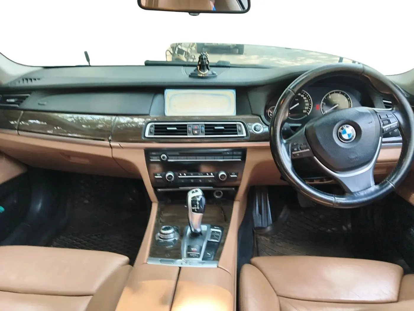 2011 BMW 7 Series 730Ld, Diesel, Automatic, 67,446 km, interior