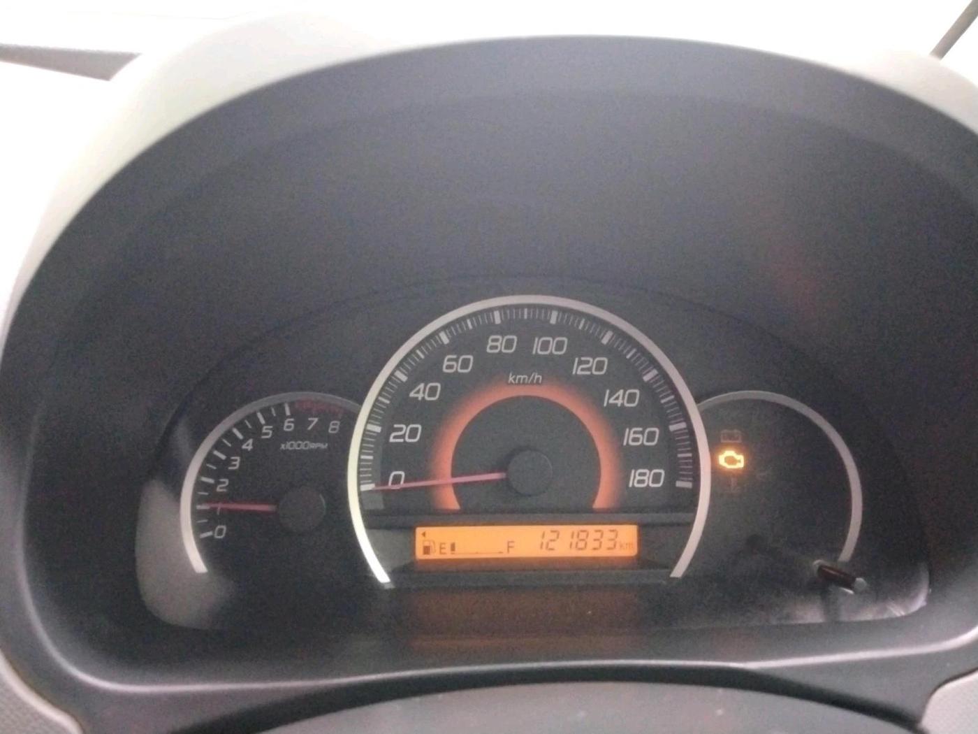 2011 Maruti Wagon R 1.0 VXI, Petrol, Manual, 1,21,833 km, interior