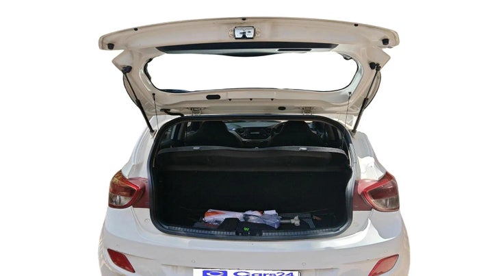 2016 Hyundai Grand i10 SPORTZ 1.2 KAPPA VTVT, Petrol, Manual, 62,618 km, exterior