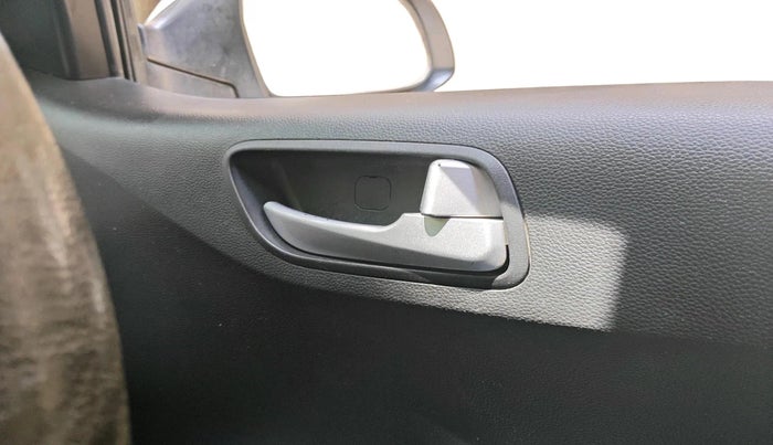 2016 Hyundai Grand i10 SPORTZ 1.2 KAPPA VTVT, Petrol, Manual, 62,618 km, interior