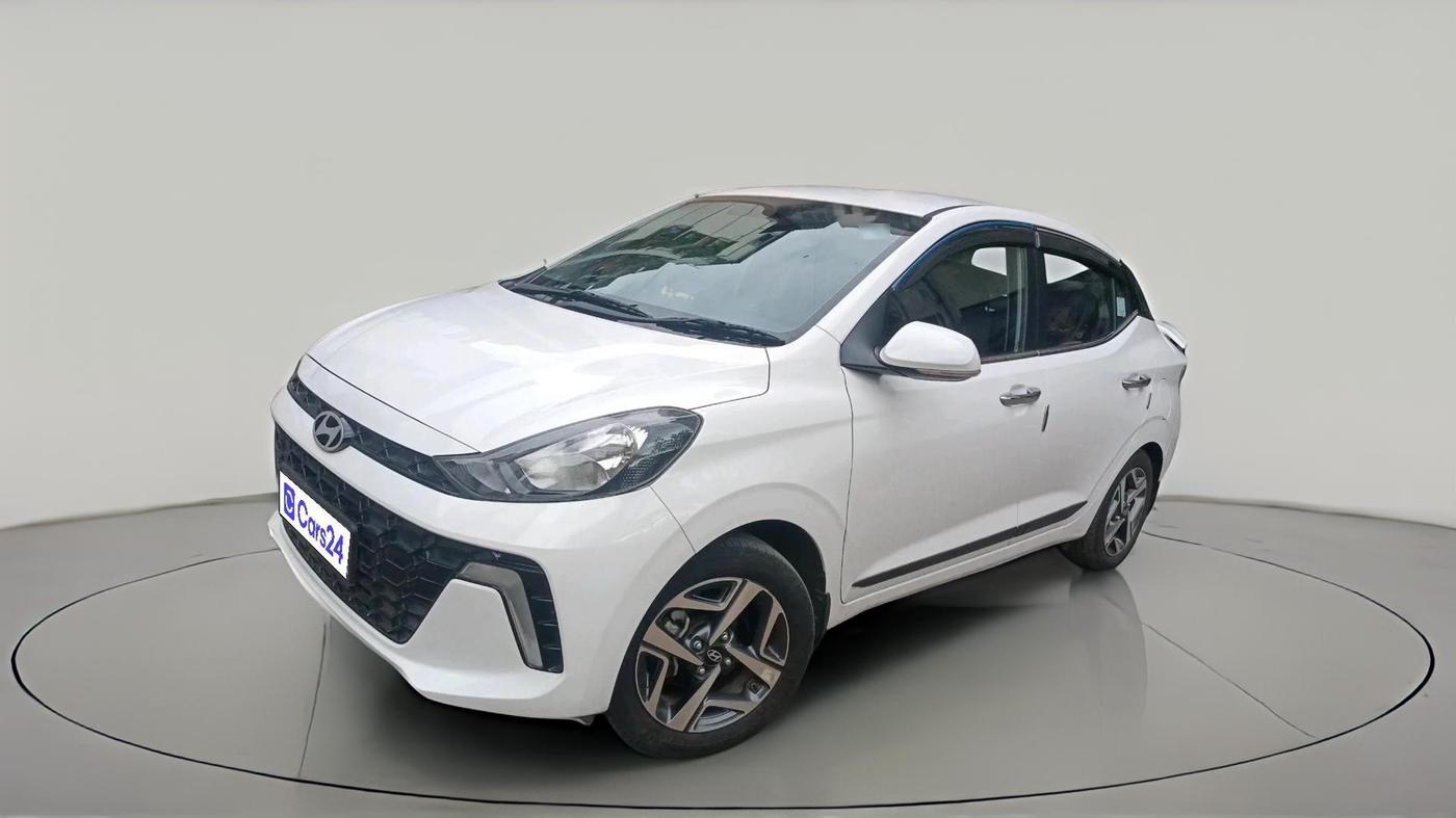 2025 Hyundai AURA SX 1.2 CNG, CNG, Manual, 27,290 km, exterior