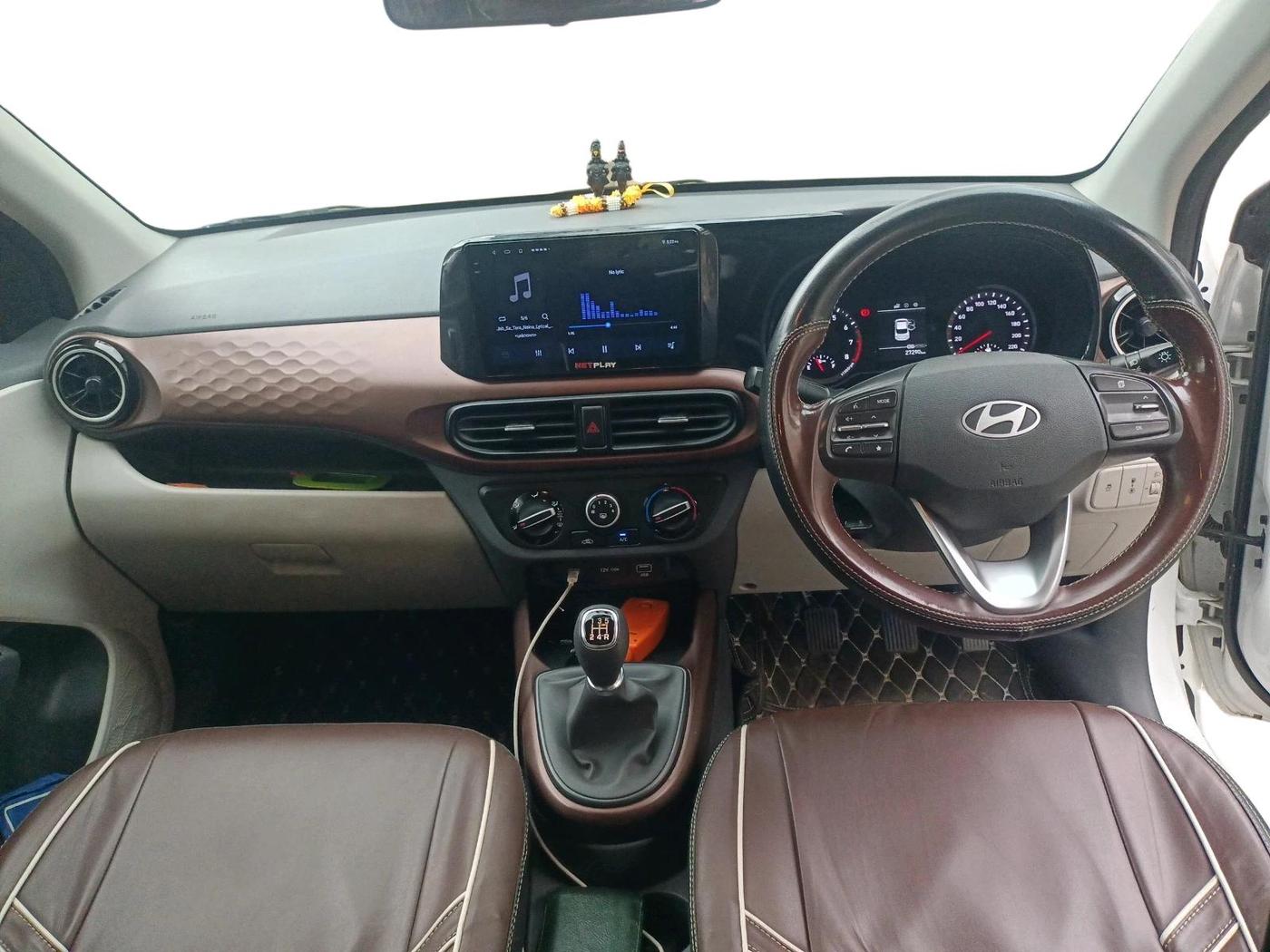 2025 Hyundai AURA SX 1.2 CNG, CNG, Manual, 27,290 km, interior