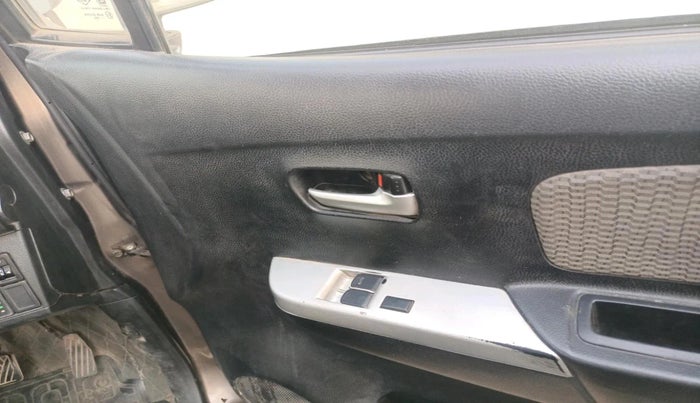 2016 Maruti Wagon R 1.0 LXI CNG, CNG, Manual, 1,11,566 km, interior