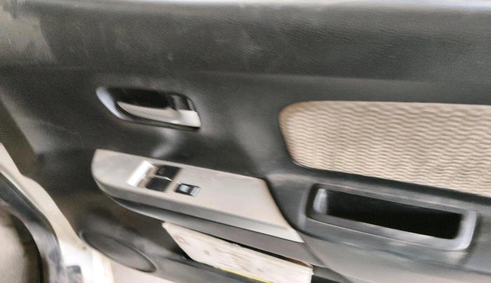 2018 Maruti Wagon R 1.0 LXI CNG, CNG, Manual, 40,032 km, interior